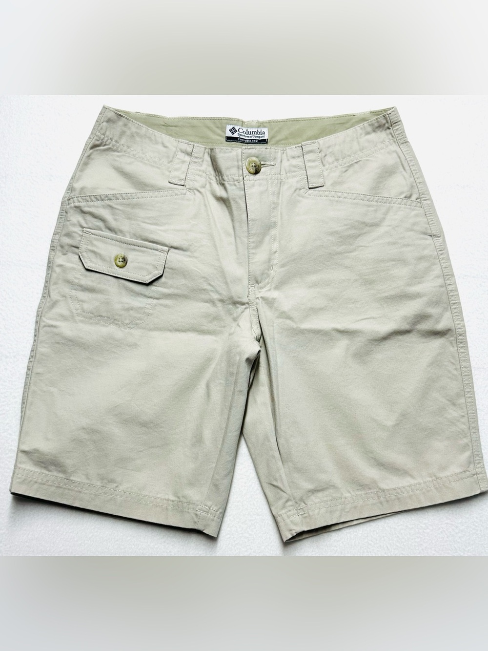 Columbia Women’s Size 4 Khaki Cotton Hiking Outdoor Cargo Shorts